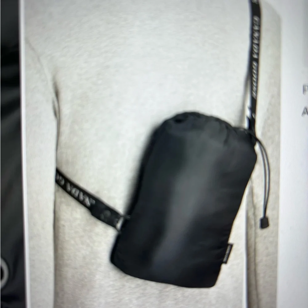 Canada Goose Crofton Hooded Down Parka- Medium - Signal Red- Brand New - Picture 4 of 8